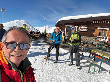 Da Foppolo al RIFUGIO MIRTILLO (1979 m) pestando neve via Passo della Croce (1943 m)- FOTOGALLERY